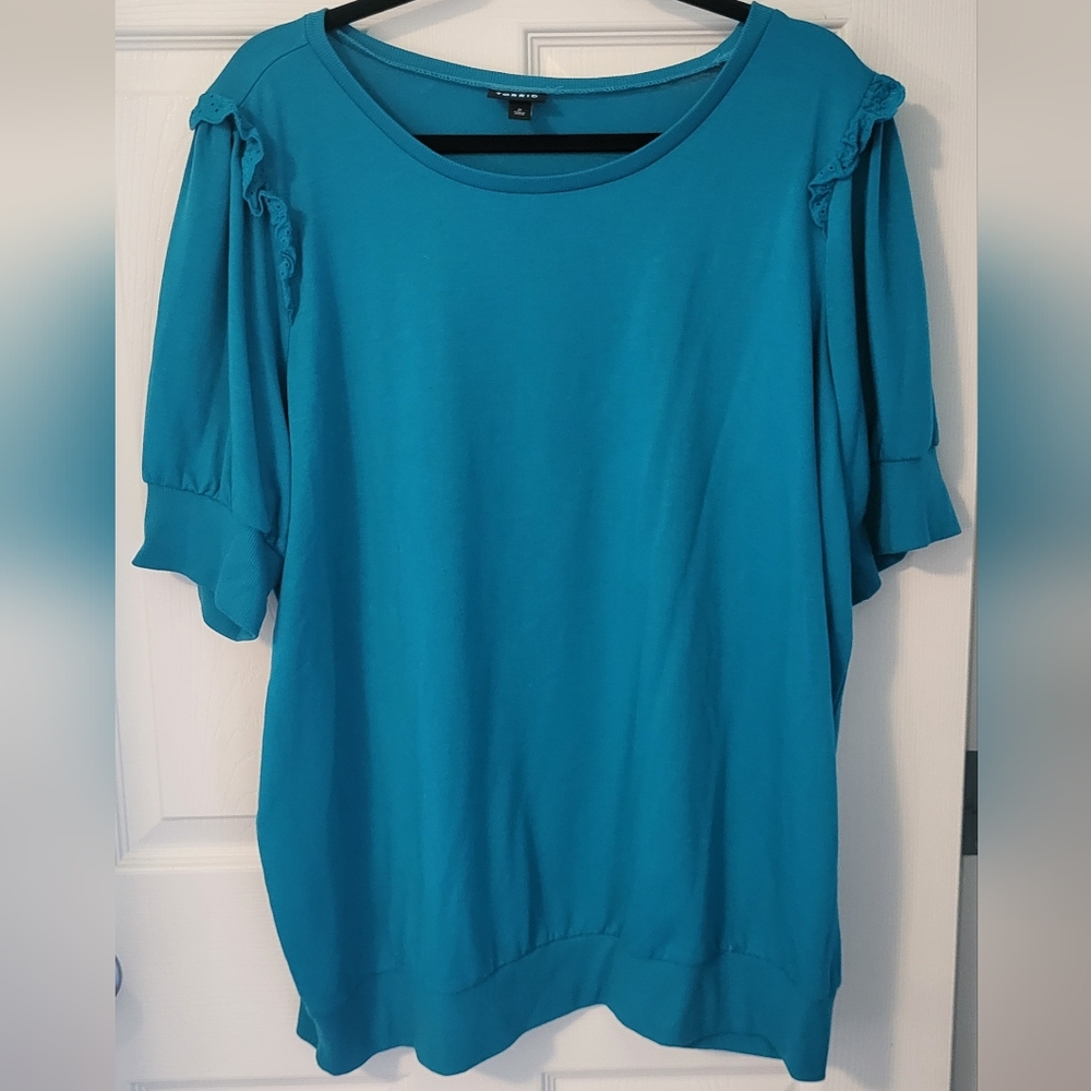 Torrid Green Boxy Short Sleeve T-Shirt